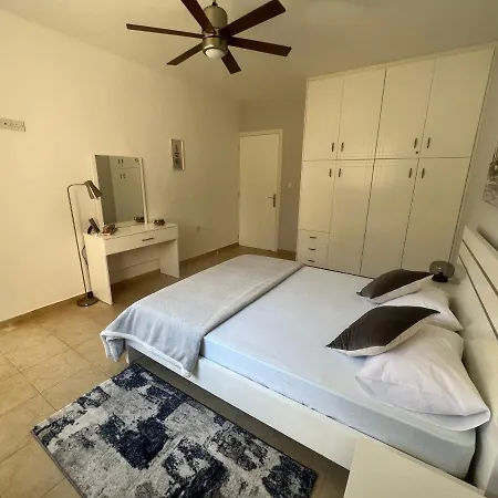 Διαμέρισμα Royal Seacrest New B G2 Ground Floor